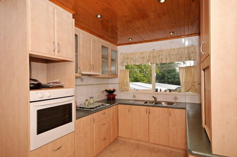 17 Mountfield Road, KILSYTH VIC 3137, Kilsyth - Thumbnail 2