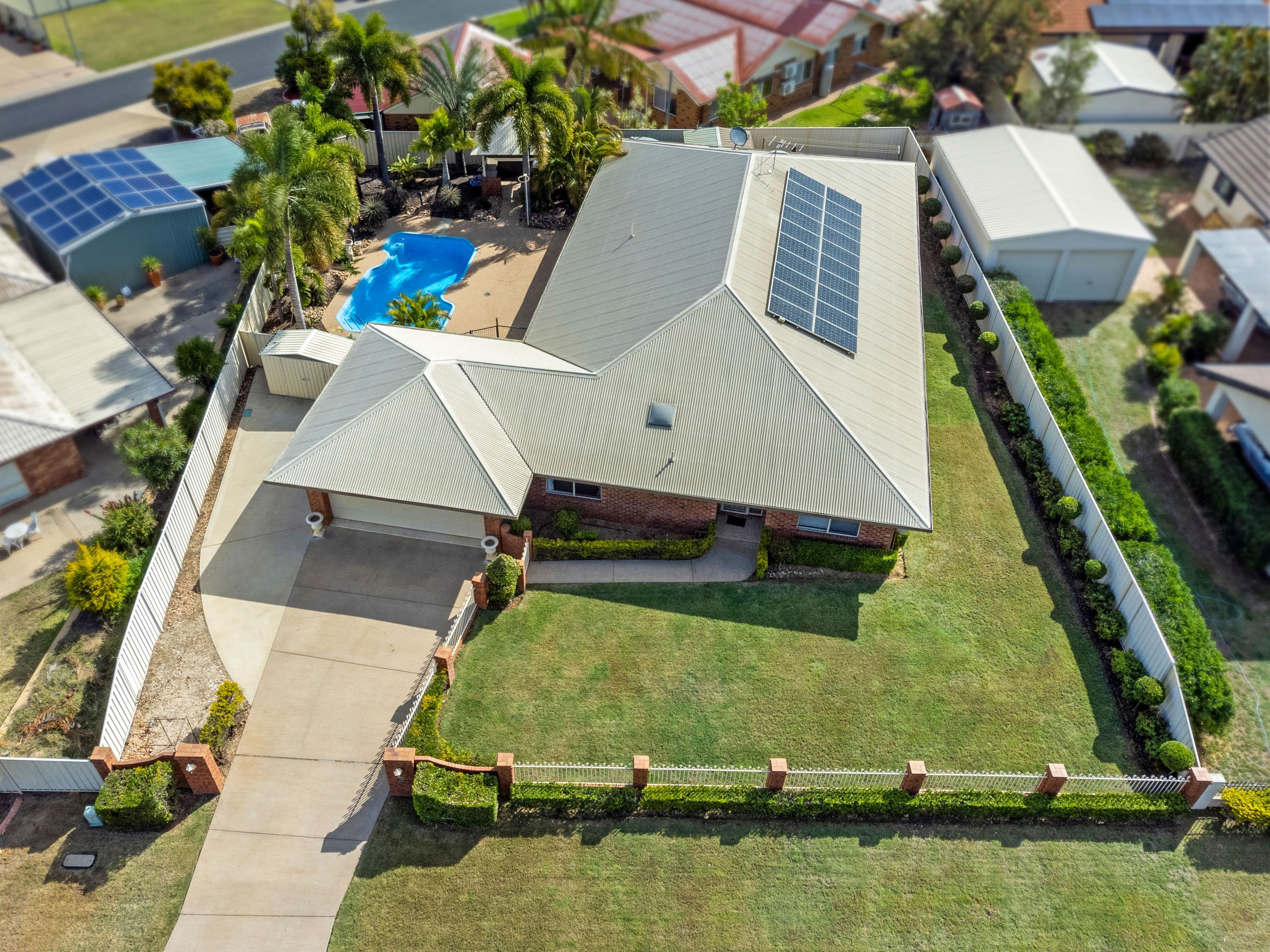 3 Dodd Drive, Emerald QLD 4720, Emerald - Thumbnail 3