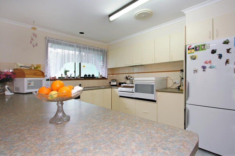 215 Jetty Road, ROSEBUD VIC 3939, Rosebud - Thumbnail 3