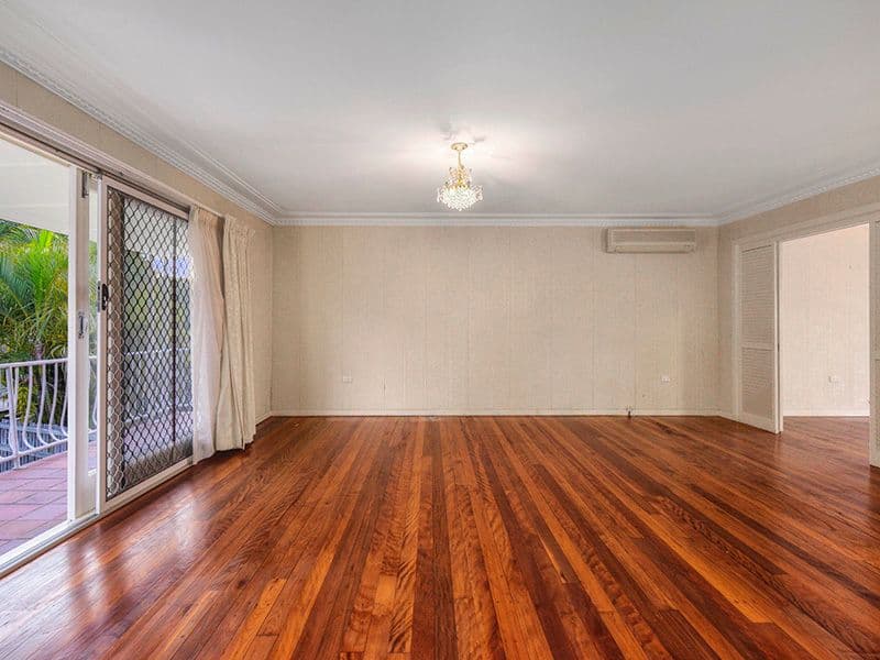 33 Brodie Street, Holland Park West QLD 4121, Holland Park West - Thumbnail 3