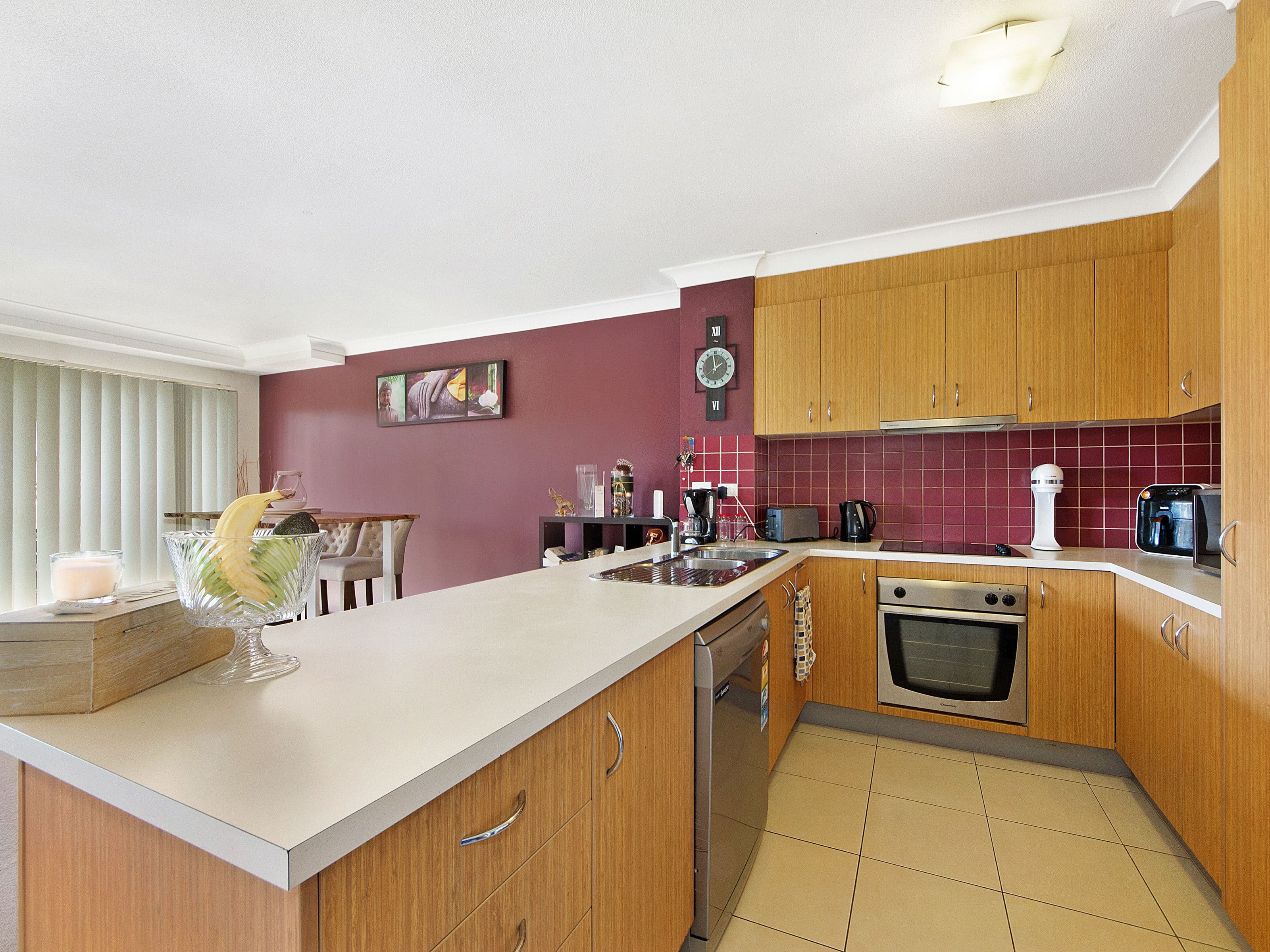 33 Clark Street, Biggera Waters QLD 4216, Biggera Waters - Thumbnail 5