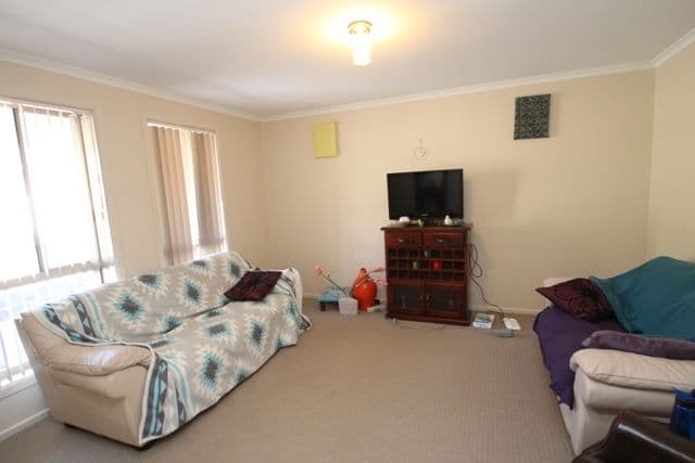 15 Tamblyn Street, Clare SA 5453, Clare - Thumbnail 2