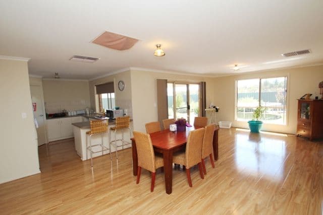 15 Tamblyn Street, Clare SA 5453, Clare - Thumbnail 3