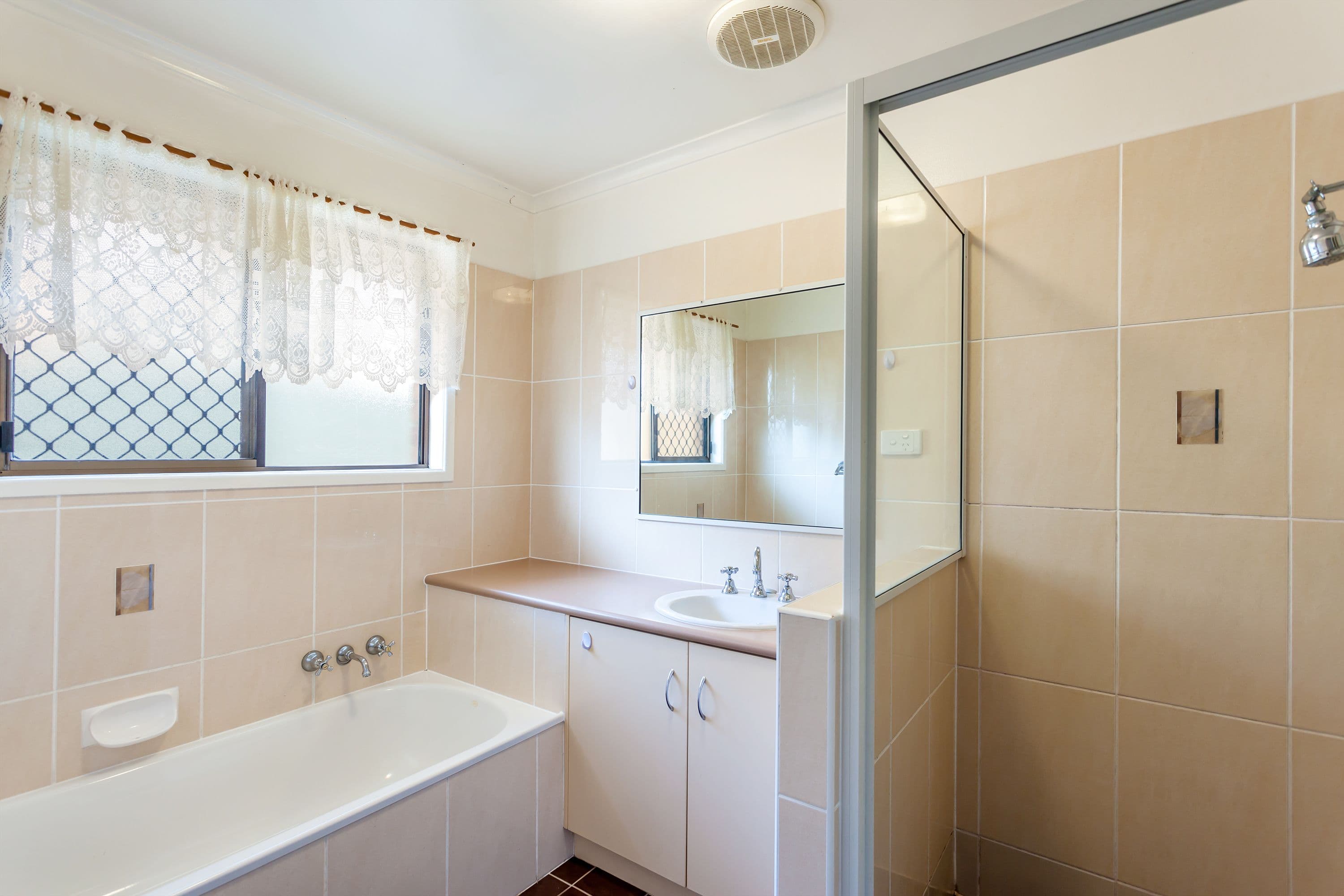 2 Glengowan Court, Newtown QLD 4350, Newtown - Thumbnail 8