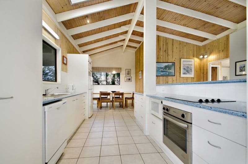 23 Woodlark Rise, SUNRISE BEACH QLD 4567, Sunrise Beach - Thumbnail 3