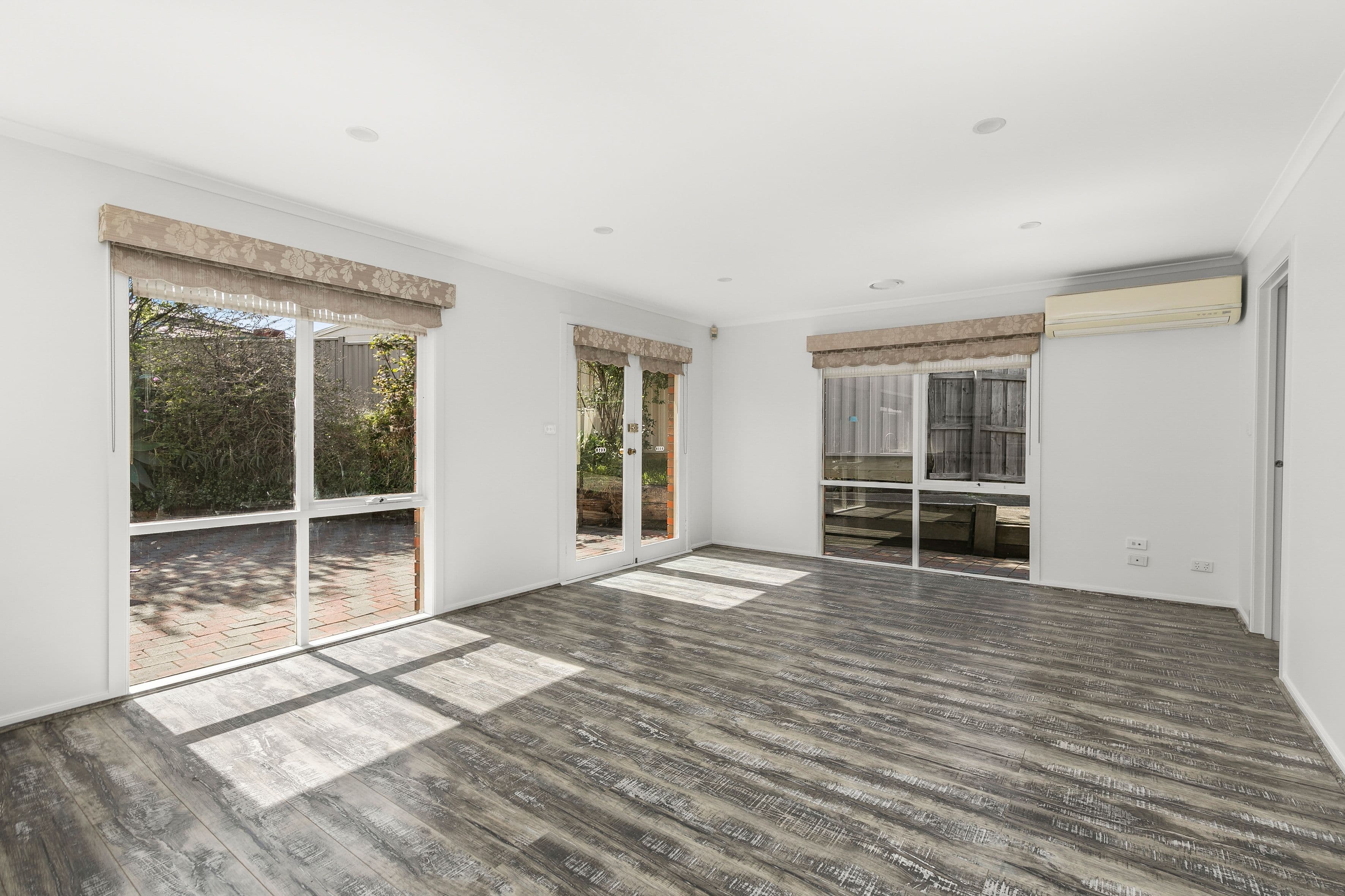 28 Ironbark Court, Meadow Heights VIC 3048, Meadow Heights - Thumbnail 4
