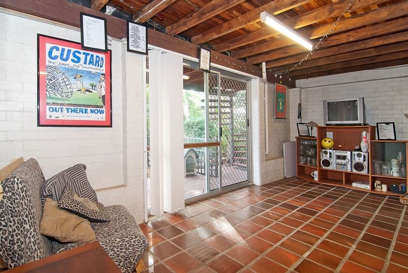 6 Kancoona Street, ROCHEDALE SOUTH QLD 4123, Rochedale South - Thumbnail 4