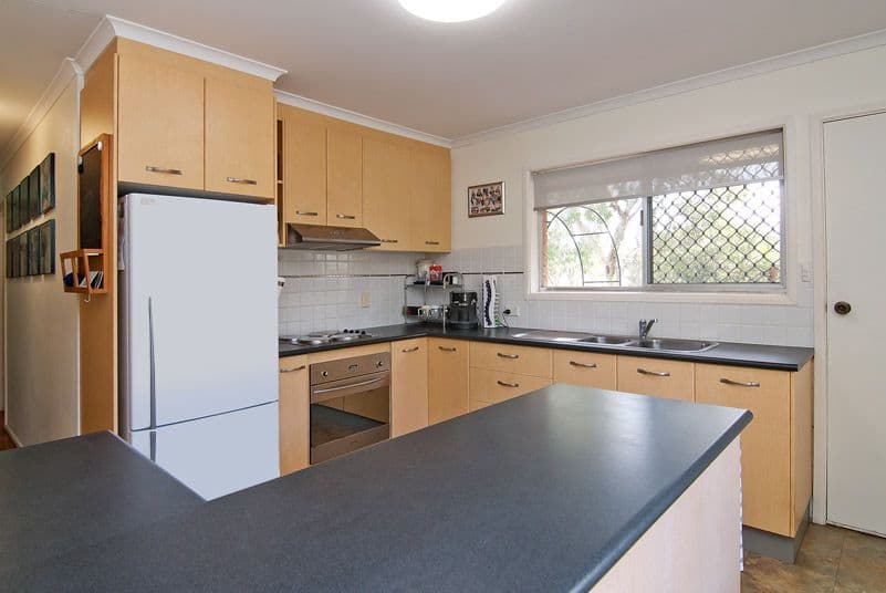 6 Kancoona Street, ROCHEDALE SOUTH QLD 4123, Rochedale South - Thumbnail 6