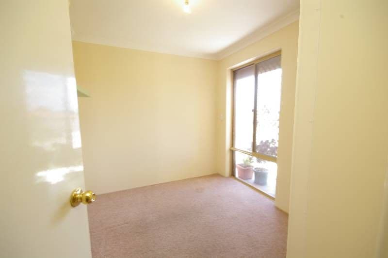 5 Bosberry Retreat, MIRRABOOKA WA 6061, Mirrabooka - Thumbnail 2