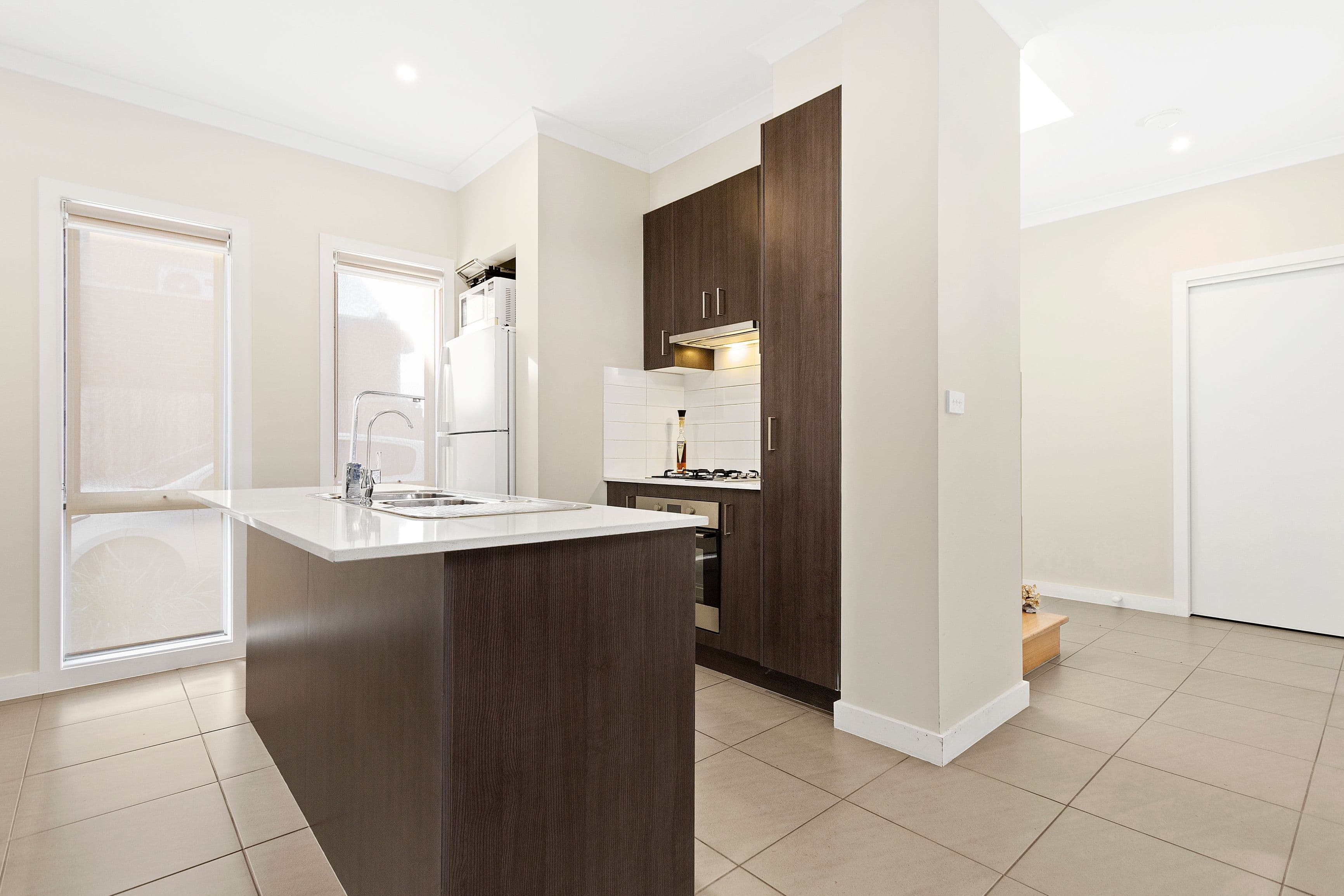 20 Reefton Court, South Morang VIC 3752, South Morang - Thumbnail 2