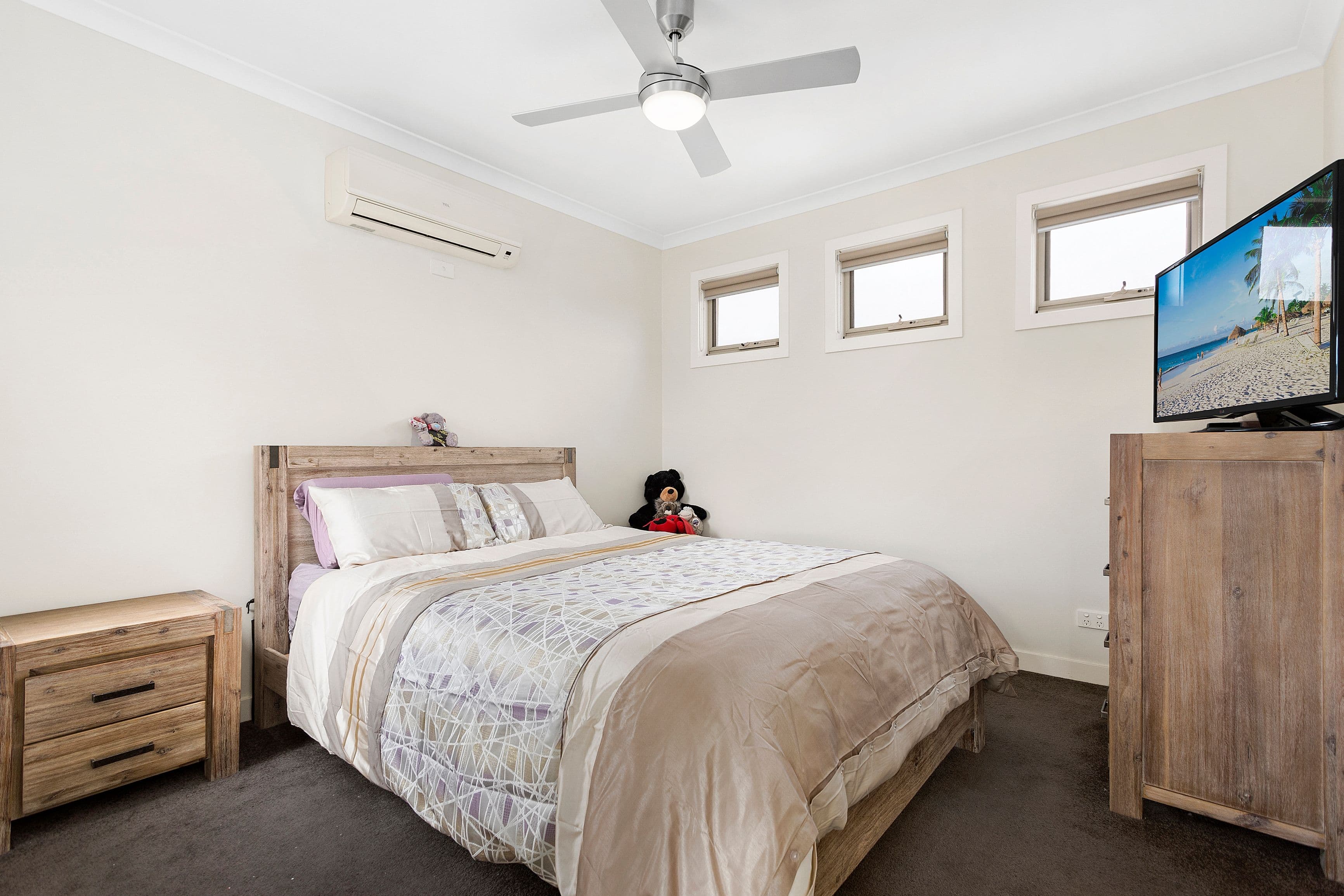 20 Reefton Court, South Morang VIC 3752, South Morang - Thumbnail 5