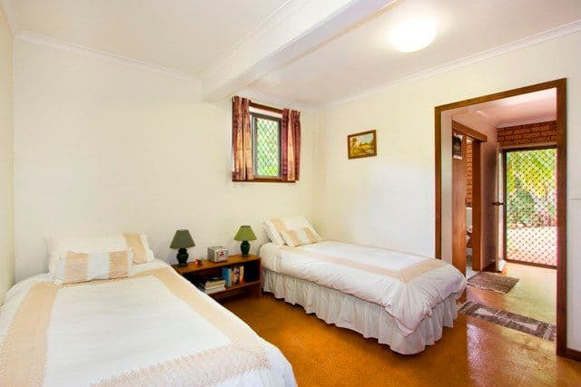 97 Alison Road, CARRARA QLD 4211, Carrara - Thumbnail 8