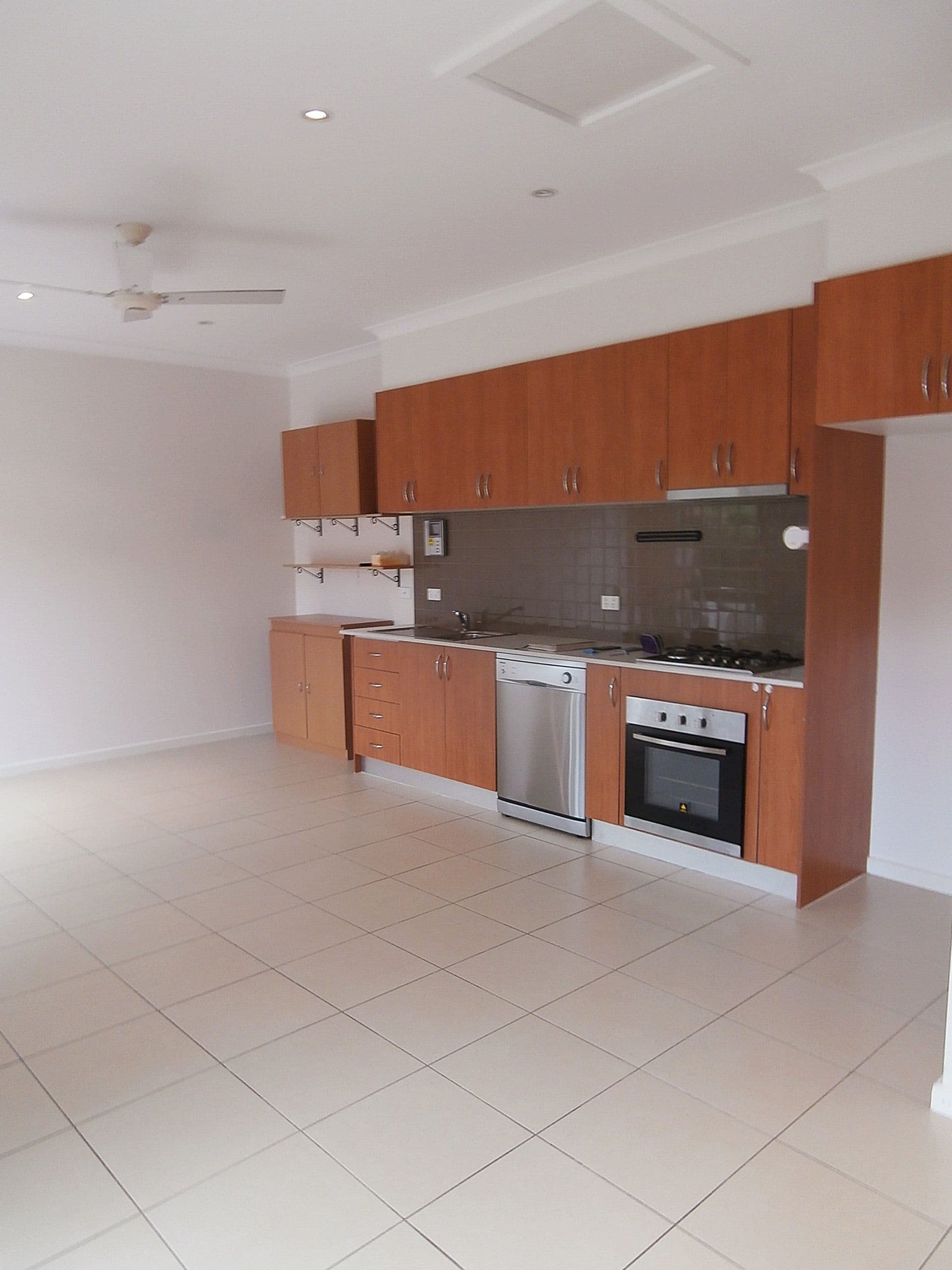 134 Alexander Avenue, Thomastown VIC 3074, Thomastown - Thumbnail 2