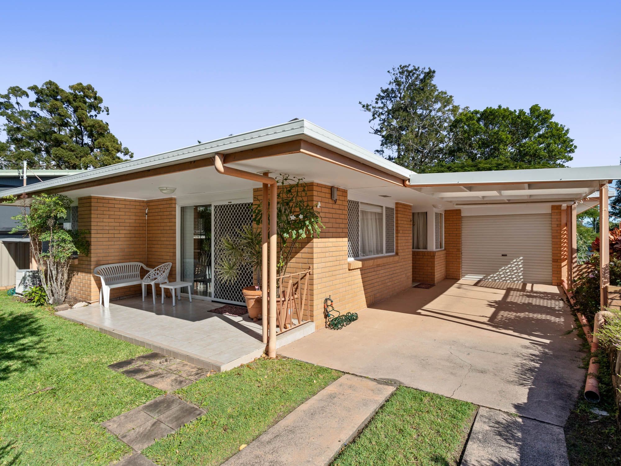 13 Larwon Terrace, Southport QLD 4215, Southport - Thumbnail 2