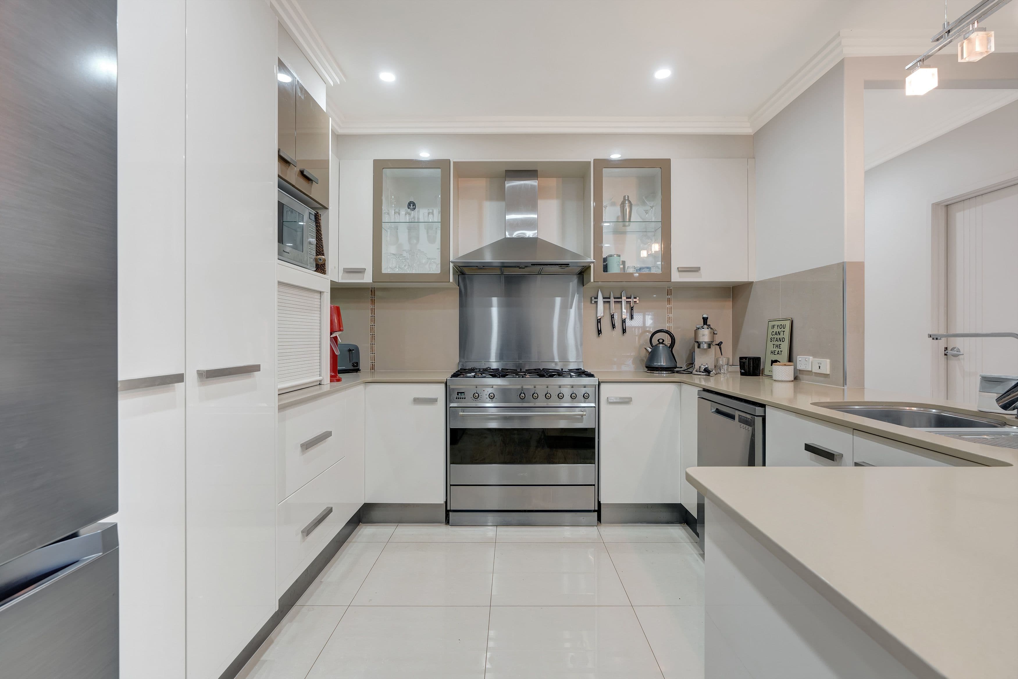 18 Berthun Street, Emerald QLD 4720, Emerald - Thumbnail 4