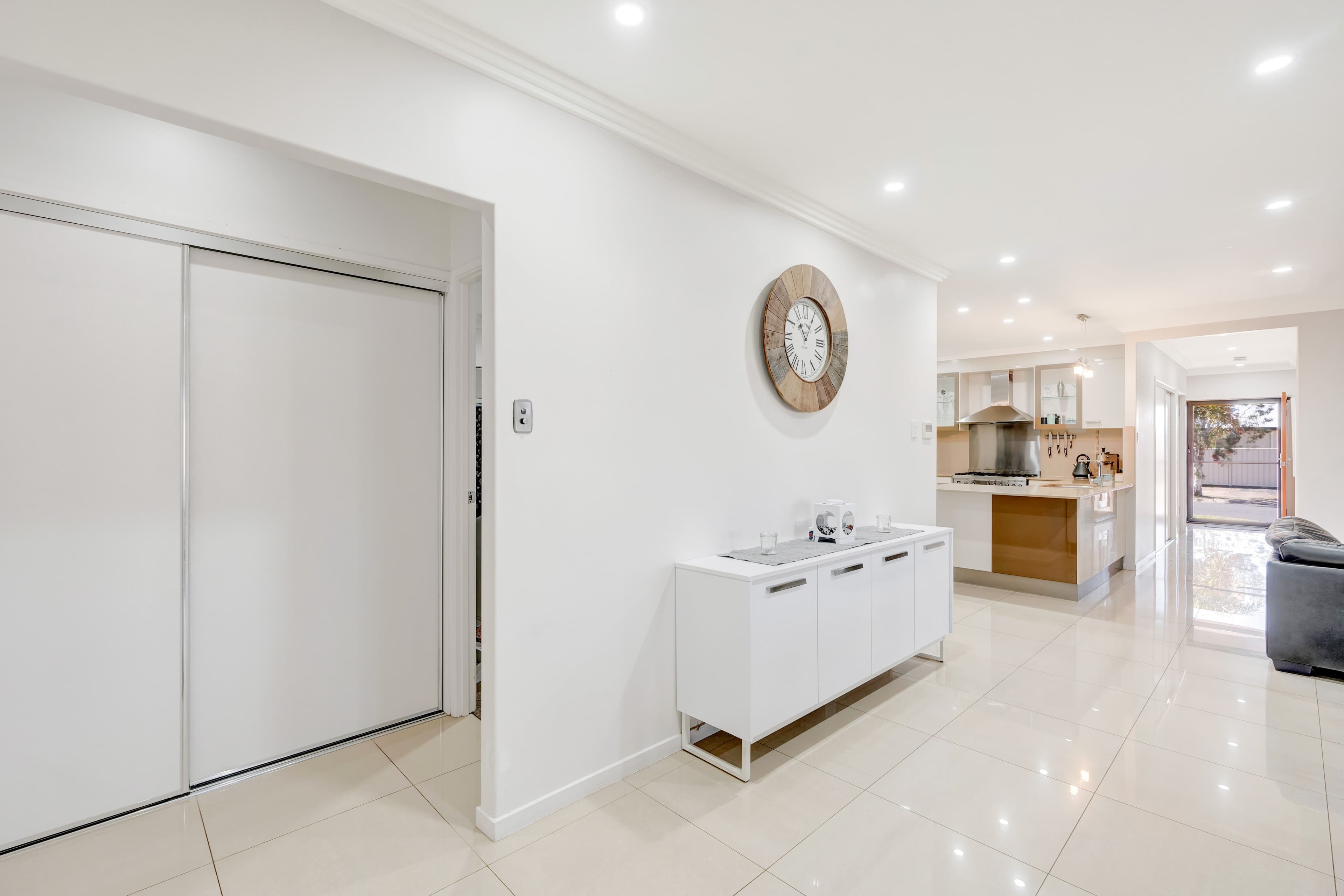 18 Berthun Street, Emerald QLD 4720, Emerald - Thumbnail 5