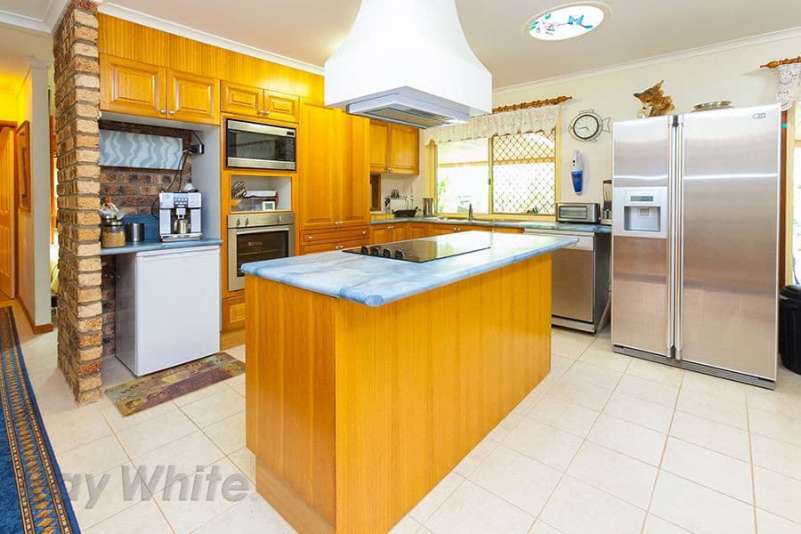 46 Fiona Street, BELLBIRD PARK QLD 4300, Bellbird Park - Thumbnail 2