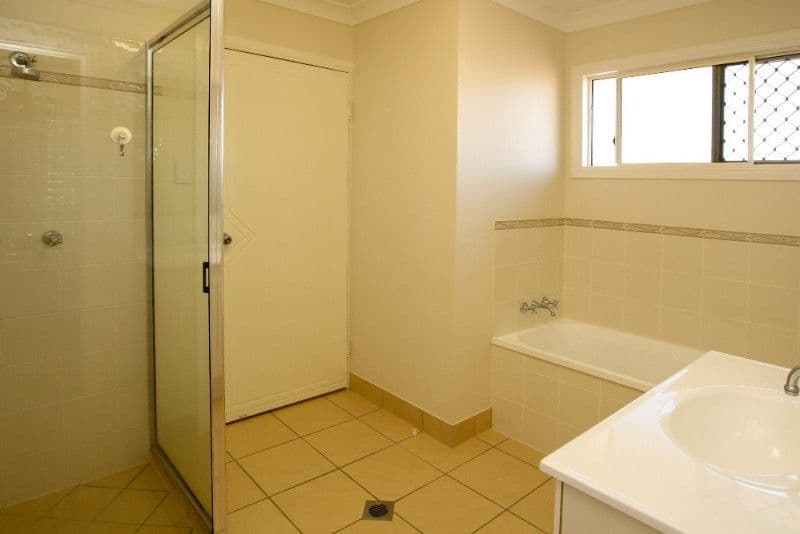 15 Brenton Circuit, DEERAGUN QLD 4818, Deeragun - Thumbnail 4