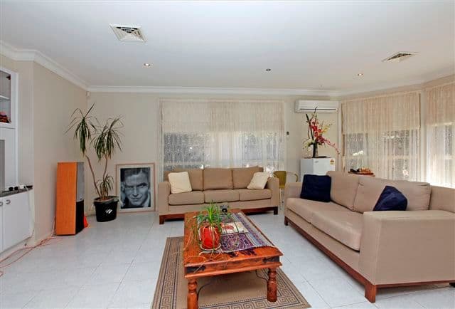 19 Rio Grande Drive, ROXBURGH PARK VIC 3064, Roxburgh Park - Thumbnail 4