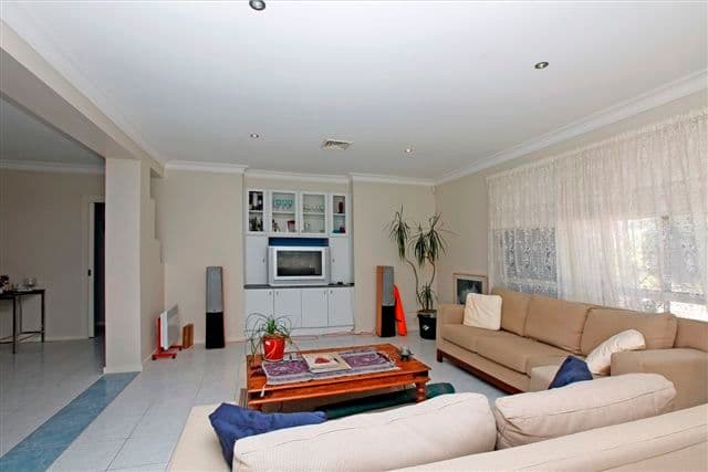 19 Rio Grande Drive, ROXBURGH PARK VIC 3064, Roxburgh Park - Thumbnail 5