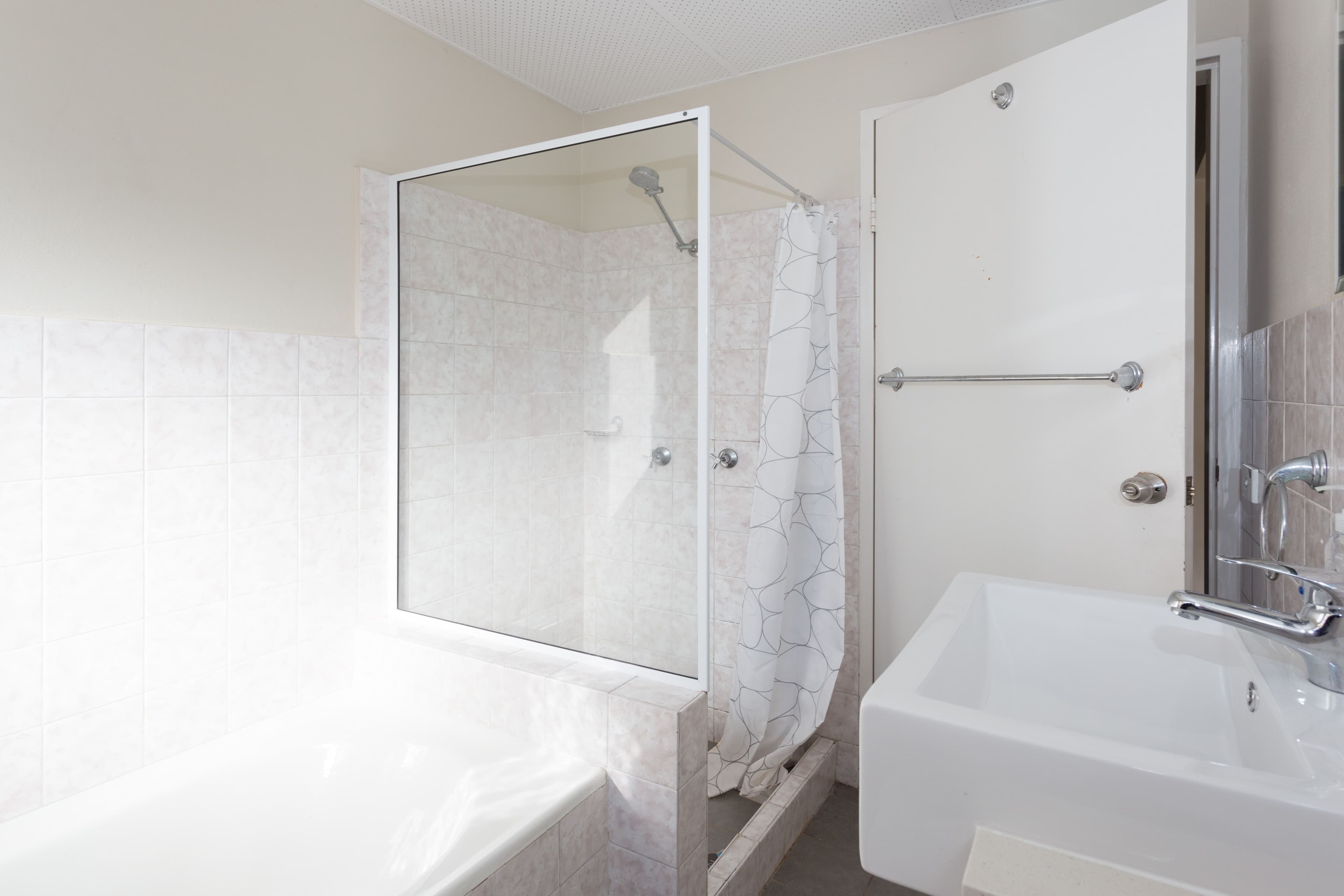 14 Burrendong Way, Orange - Thumbnail 5