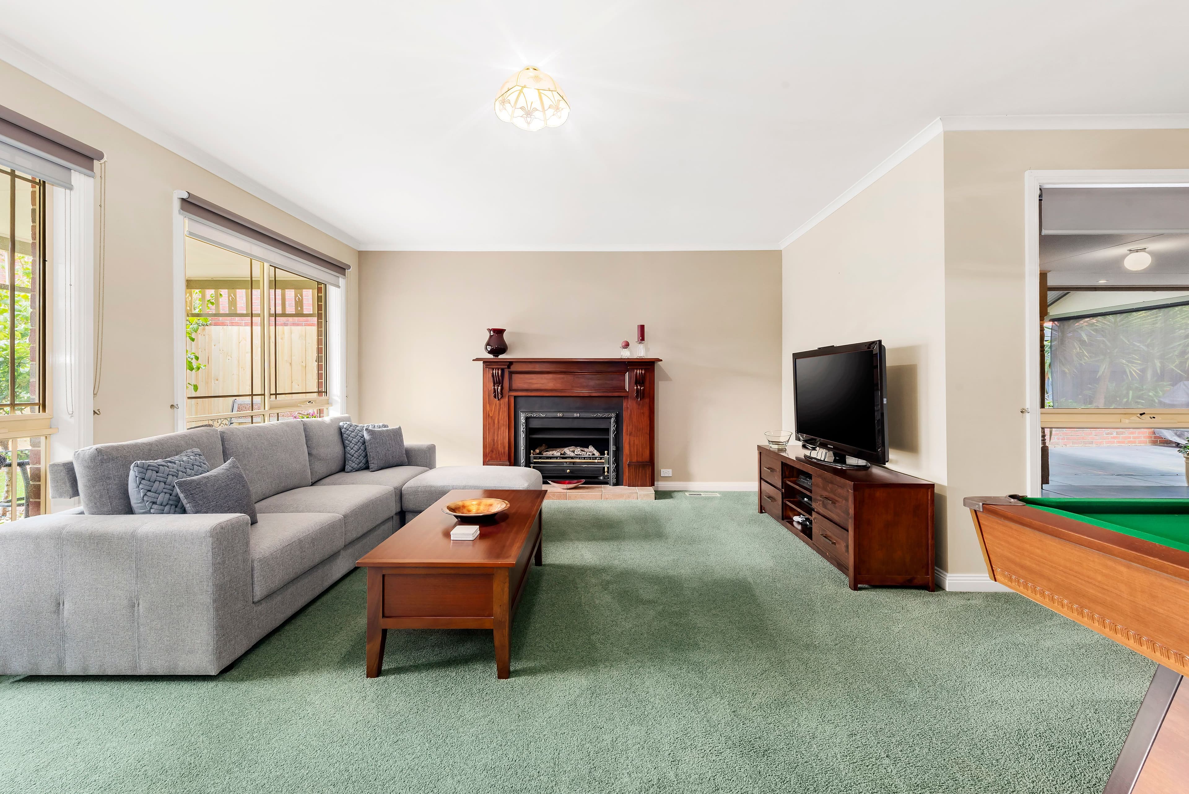 11 Ian Court, Rowville VIC 3178, Rowville - Thumbnail 2