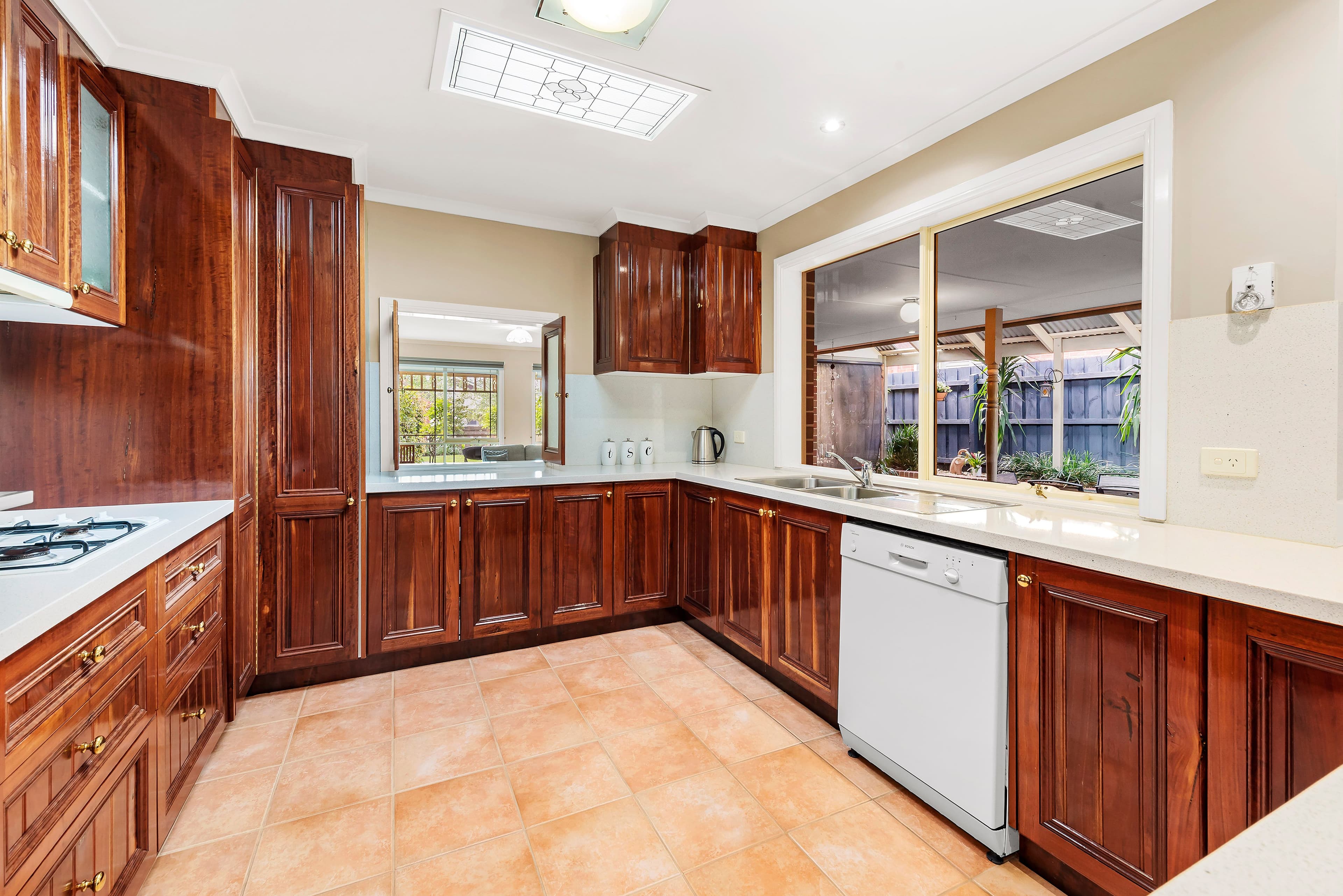 11 Ian Court, Rowville VIC 3178, Rowville - Thumbnail 3