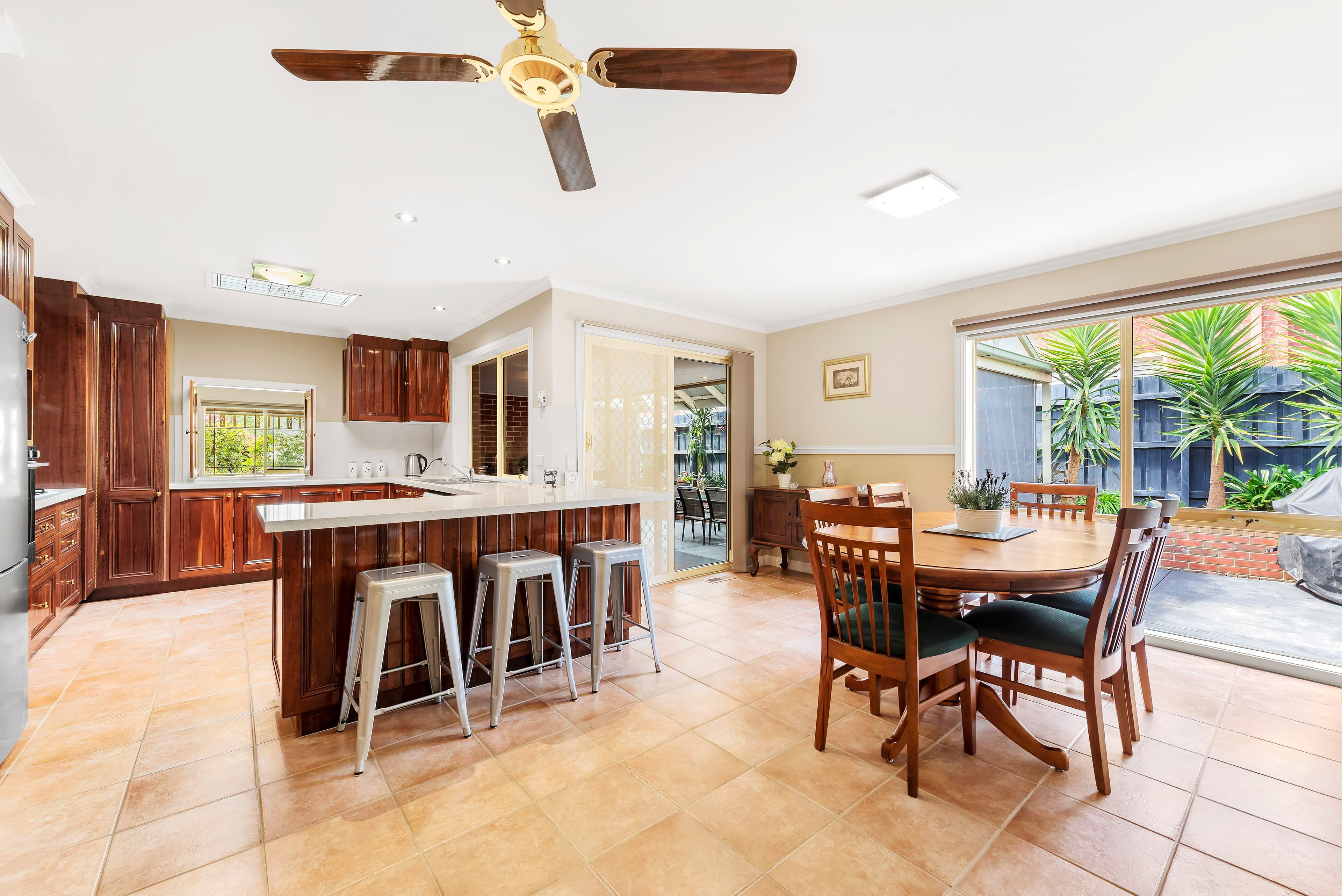 11 Ian Court, Rowville VIC 3178, Rowville - Thumbnail 4
