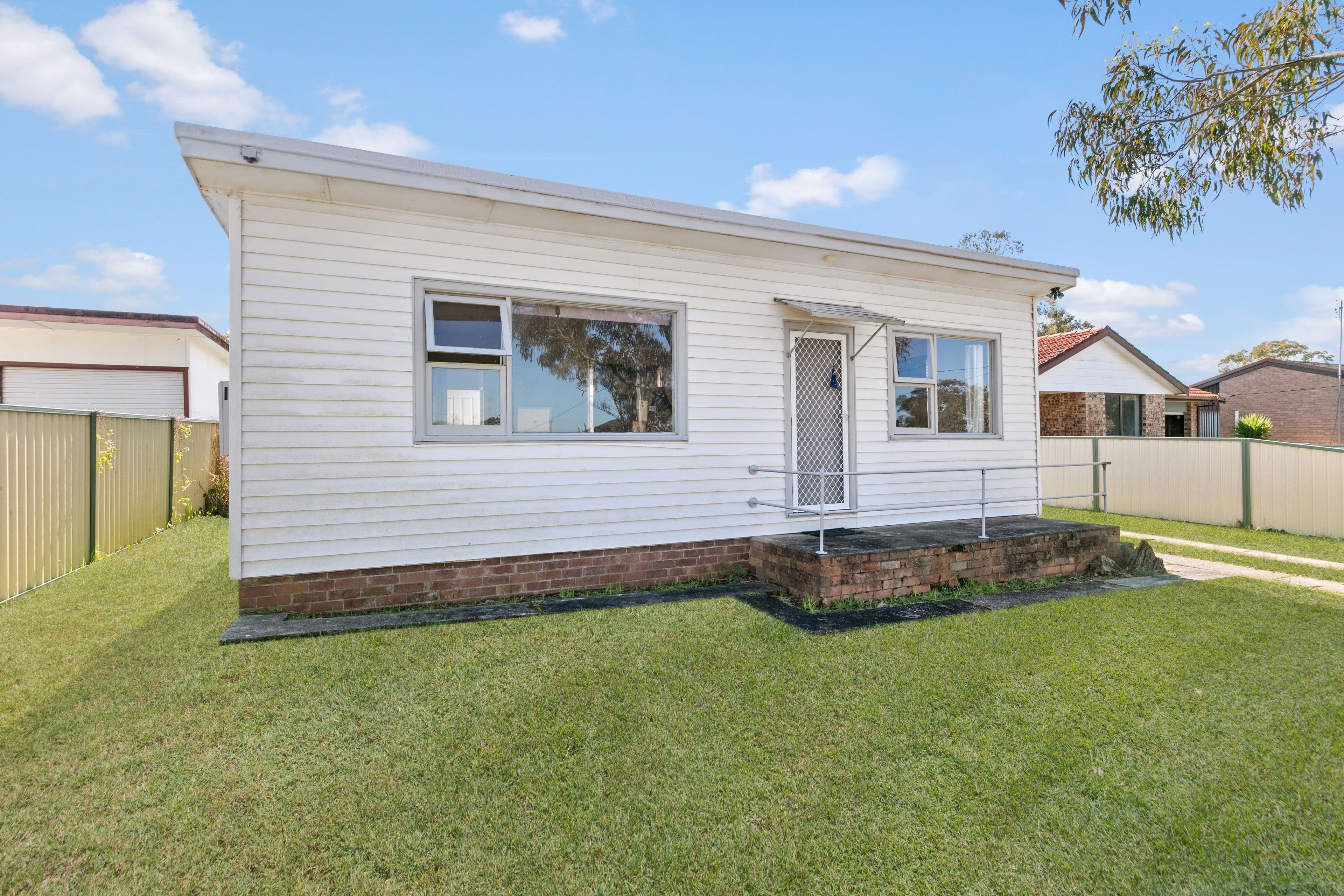 23 & 23a Coraldeen Avenue, Gorokan NSW 2263, Gorokan - Thumbnail 3