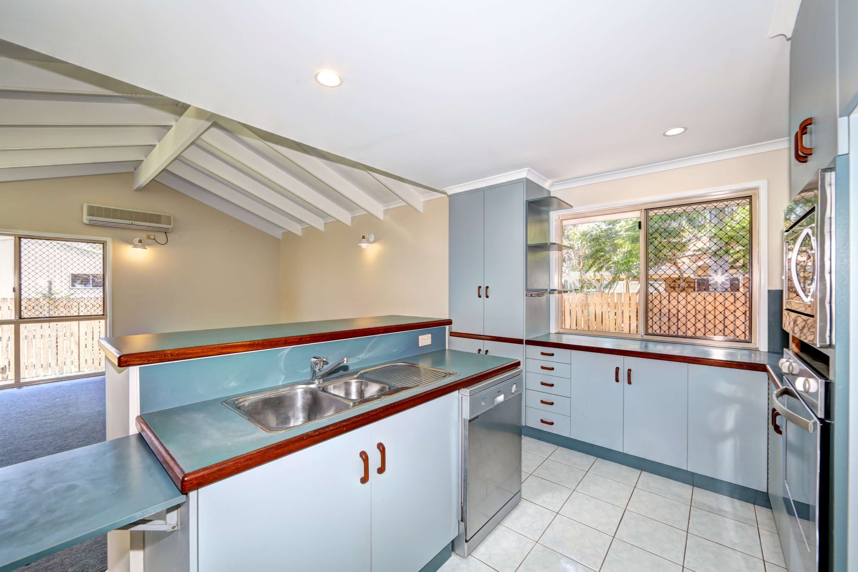 47 Leivesley Street, BUNDABERG EAST QLD 4670, Bundaberg East - Thumbnail 5