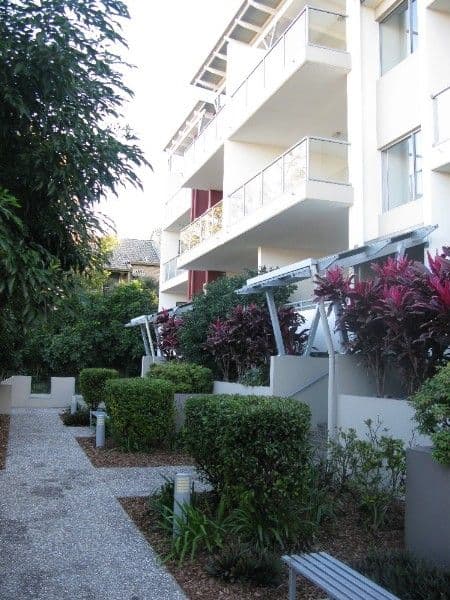 50 Corbetts Road, LAUNCHING PLACE, Launching Place - Thumbnail 2
