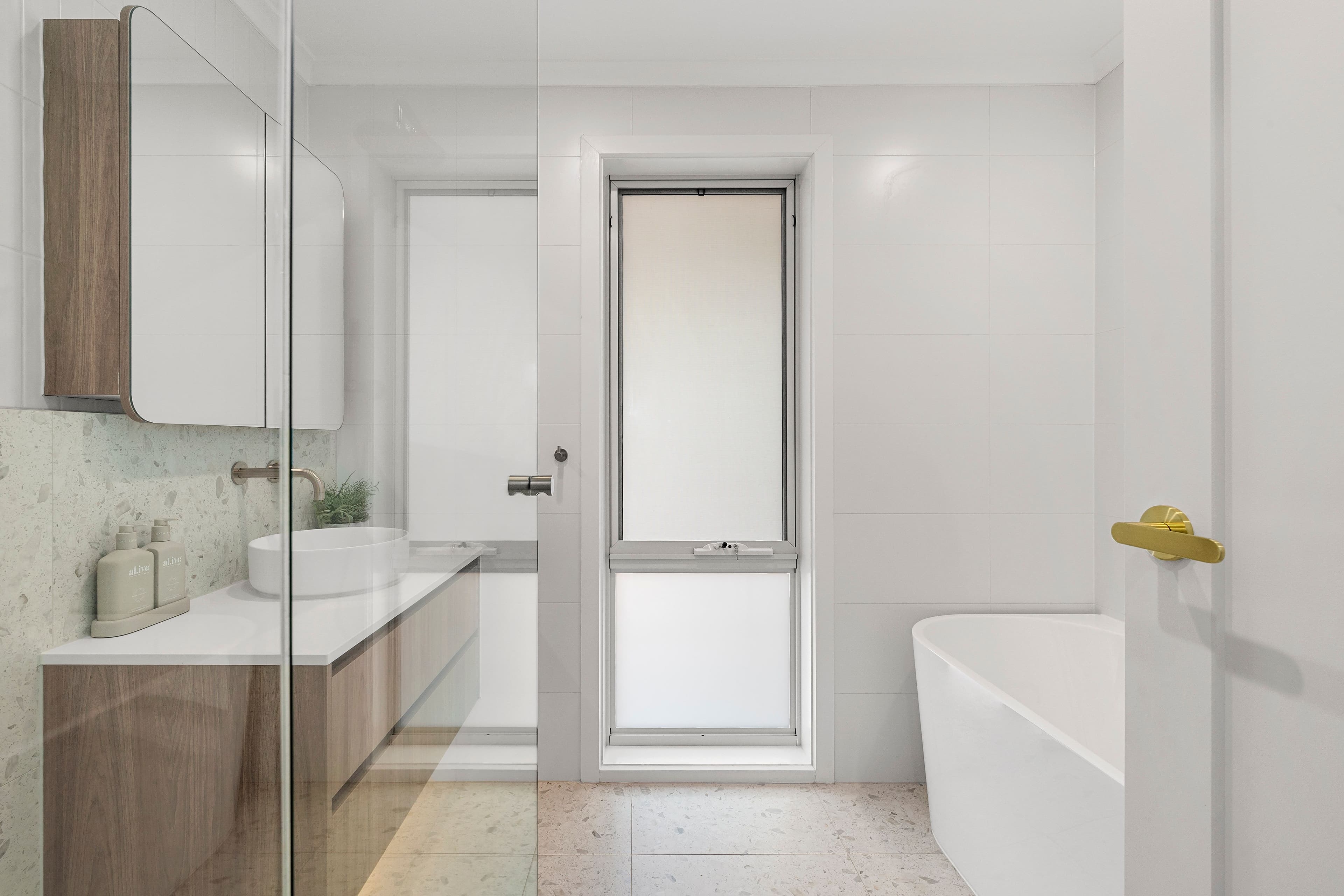 116 Prince Of Wales Avenue, Mill Park VIC 3082, Mill Park - Thumbnail 8