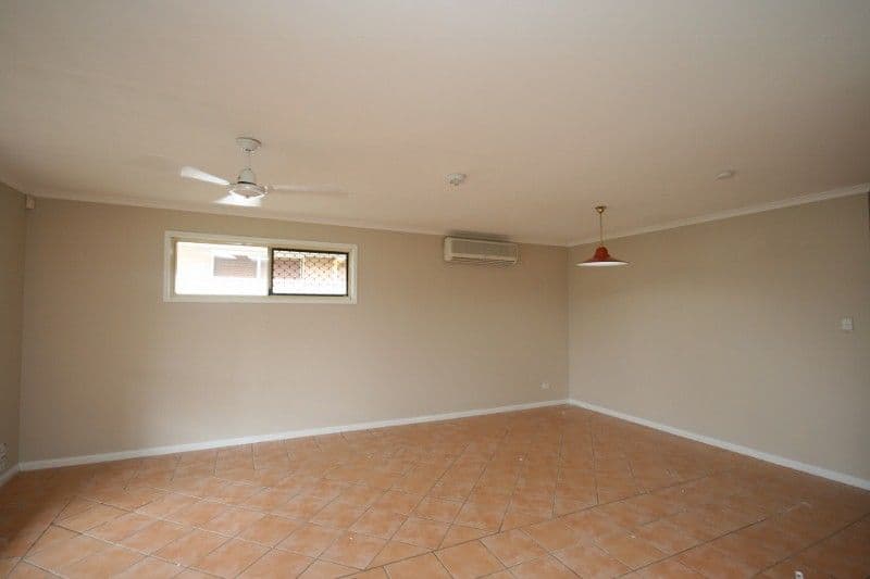 33 Crelga Court, MERRIMAC QLD 4226, Merrimac - Thumbnail 7