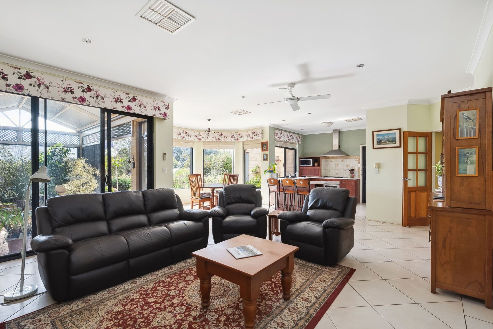 77 Stanhope Road, Kalamunda WA 6076, Kalamunda - Thumbnail 6