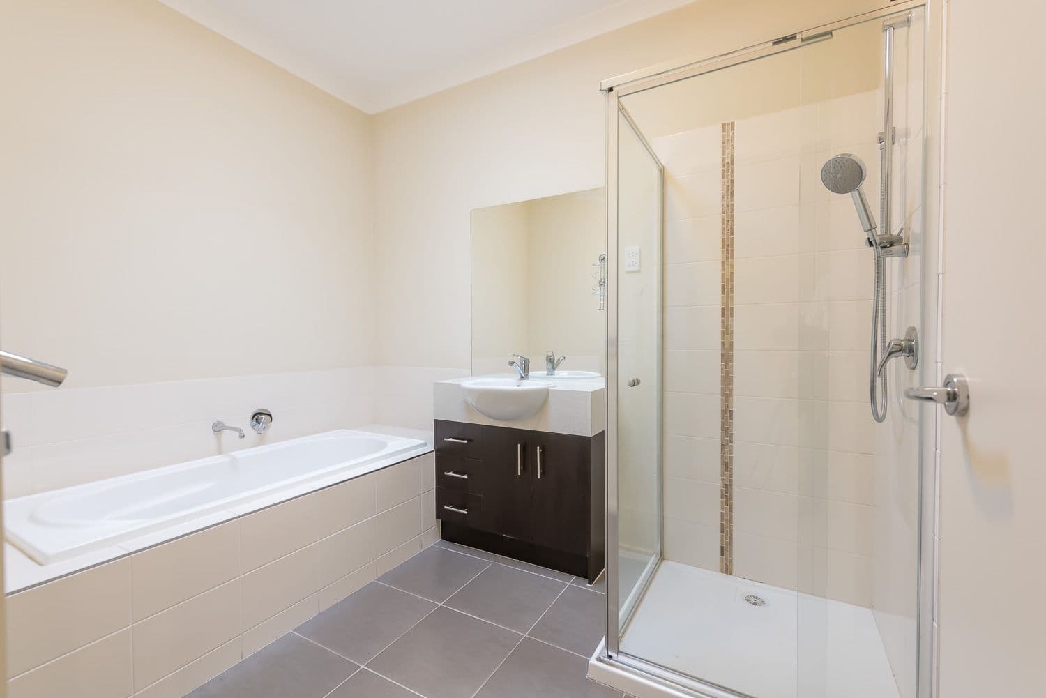 4 Cindia Crescent, Tarneit VIC 3029, Tarneit - Thumbnail 7