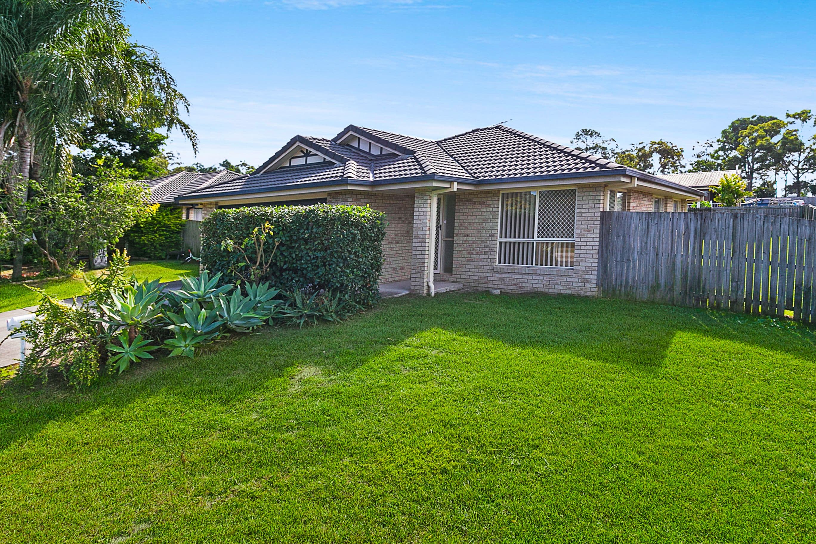30A Spruce Street, Loganlea QLD 4131, Loganlea - Thumbnail 2