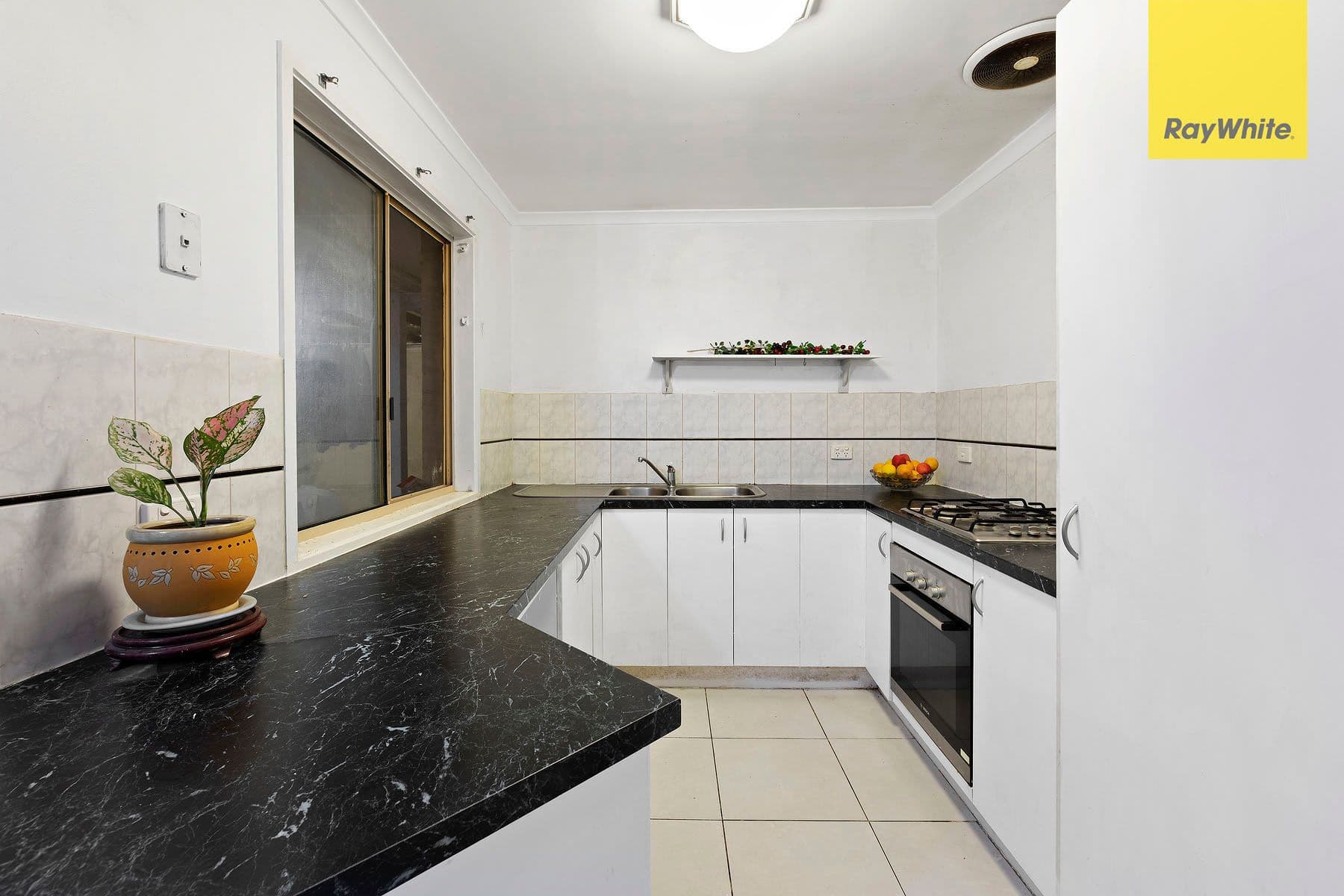 19 Daly Close, Sunbury VIC 3429, Sunbury - Thumbnail 3