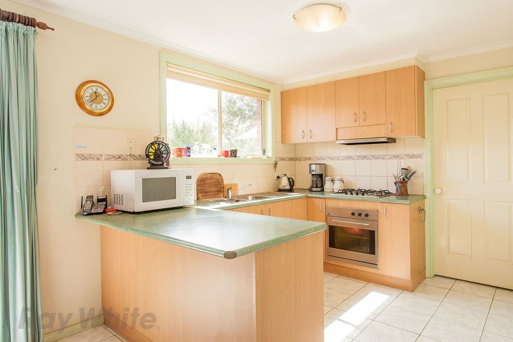  40 Station Road, MELTON SOUTH VIC 3338, Melton South - Thumbnail 2