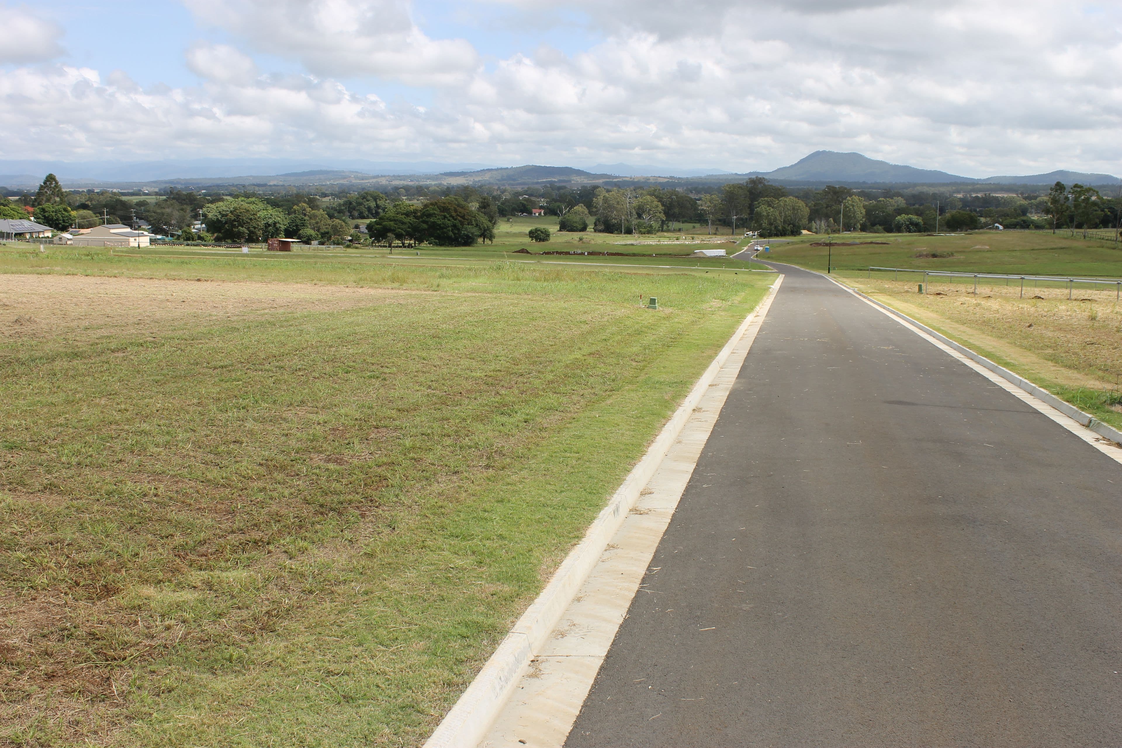 17 Wilson Place, Harrisville QLD 4307, Harrisville - Thumbnail 3