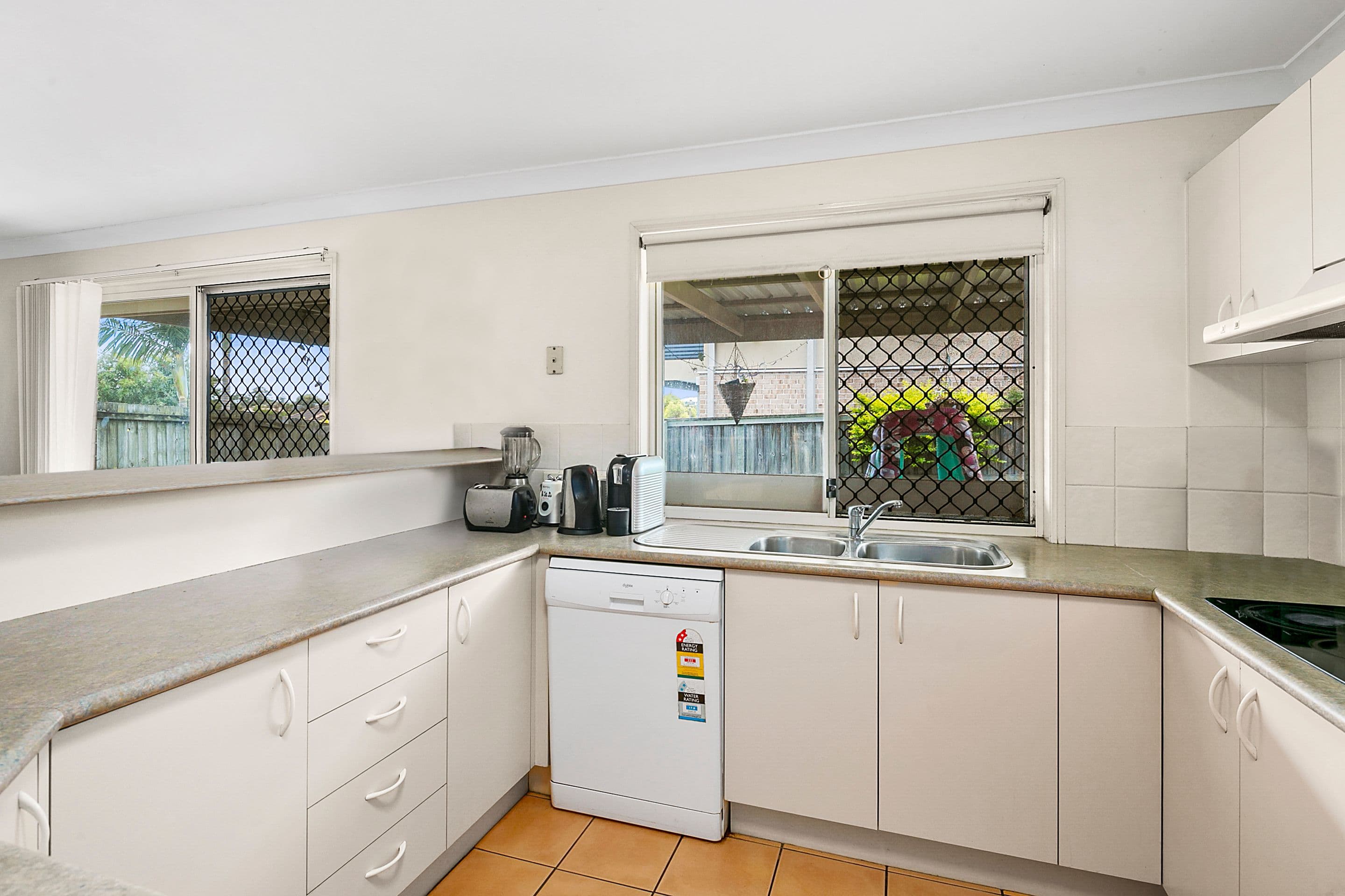 6 Friend Street, Wakerley QLD 4154, Wakerley - Thumbnail 3