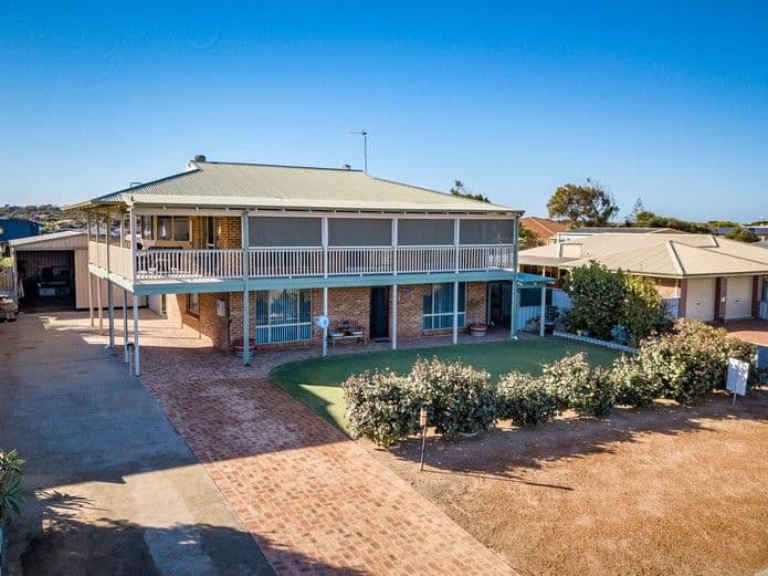 19 Seaview Court, Port Denison WA 6525, Port Denison - Thumbnail 3