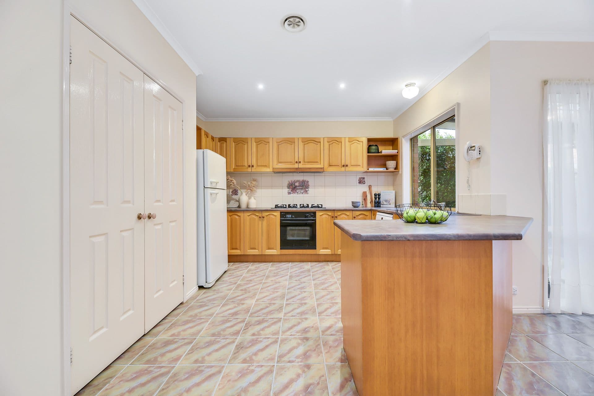 6 Floral Gardens, Narre Warren South VIC 3805, Narre Warren South - Thumbnail 3