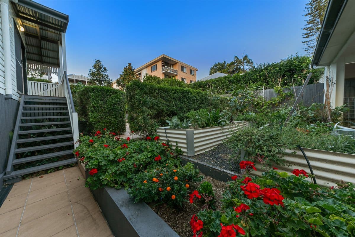 37 Hove Street, Highgate Hill QLD 4101, Highgate Hill - Thumbnail 2