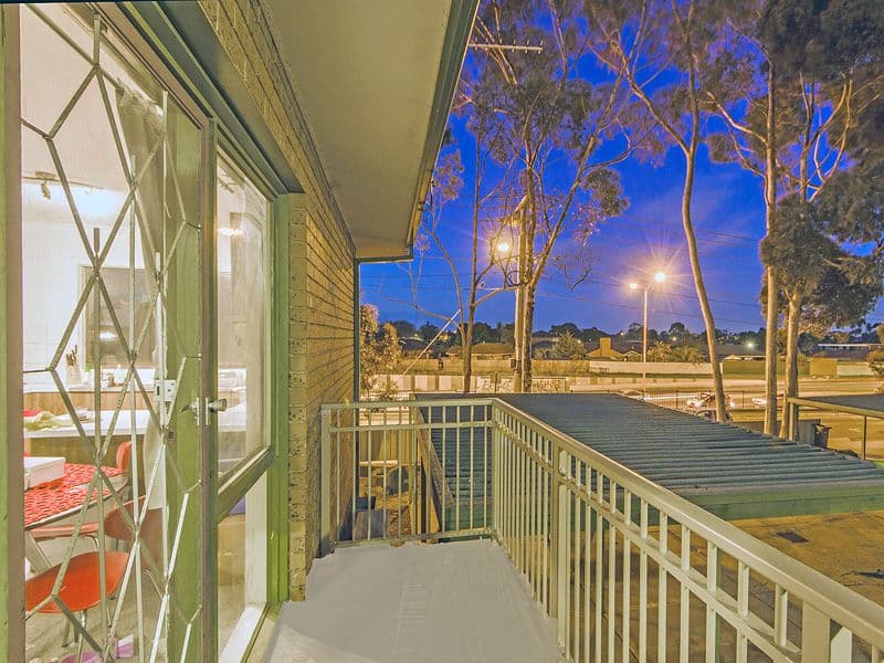 128 East Esplanade, St Albans VIC 3021, St Albans - Image 1