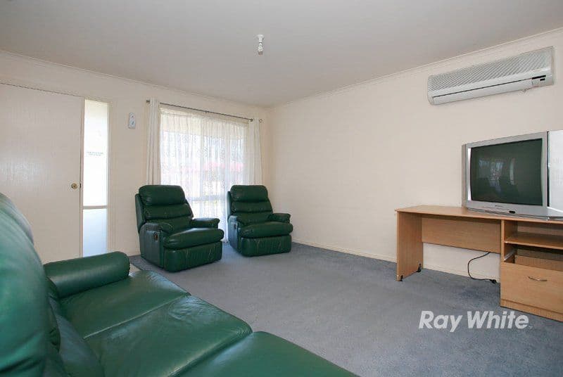 261 Monahans Road, CRANBOURNE VIC 3977, Cranbourne West - Thumbnail 6