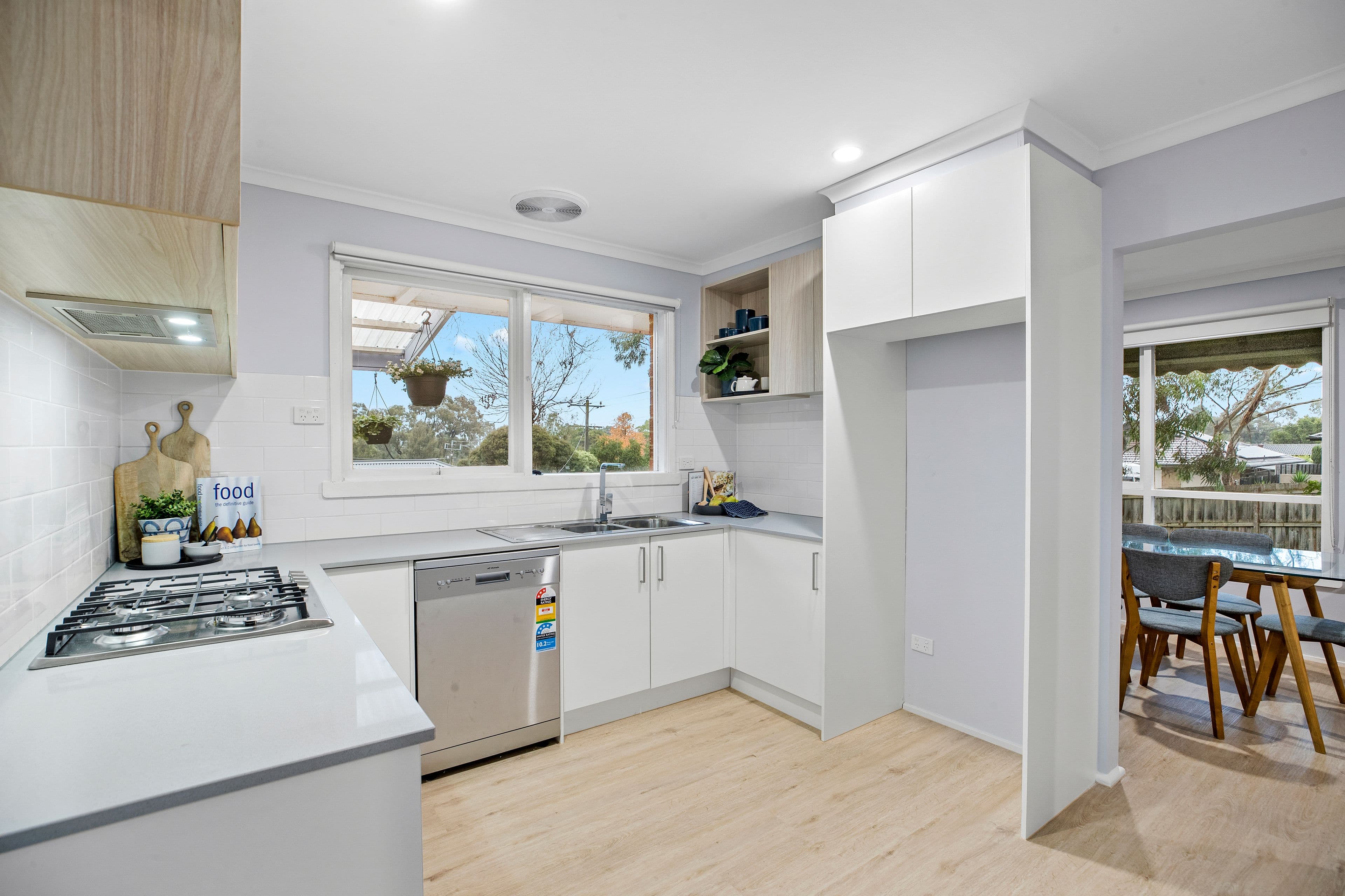 21 Mountain Gate Drive, Ferntree Gully VIC 3156, Ferntree Gully - Thumbnail 4
