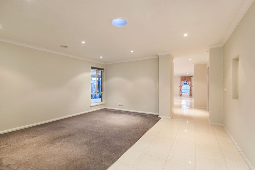 14 Chandler Drive, SOUTH MORANG VIC 3752, South Morang - Thumbnail 3