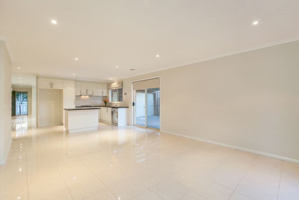 14 Chandler Drive, SOUTH MORANG VIC 3752, South Morang - Thumbnail 5