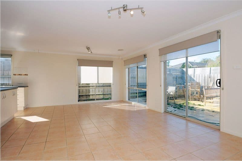 12 Bushy Park Place, CARRUM DOWNS VIC 3201, Carrum Downs - Thumbnail 4