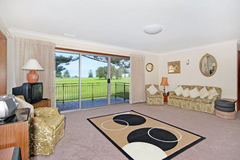 41 Waterview Street, SHELLY BEACH NSW 2261, Shelly Beach - Thumbnail 3